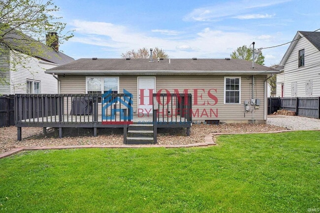 Building Photo - Three Bedroom | Fenced in Yard | Westside