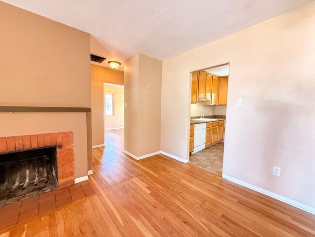 Building Photo - Nobhill Home