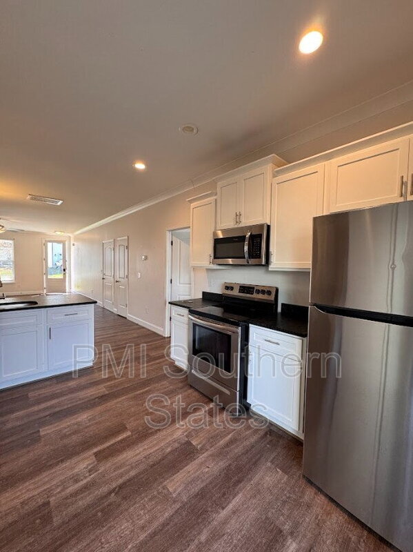 Building Photo - 202 Clarus Crk Wy