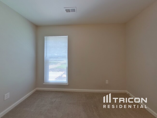 Building Photo - 10219 Atchinson Dr