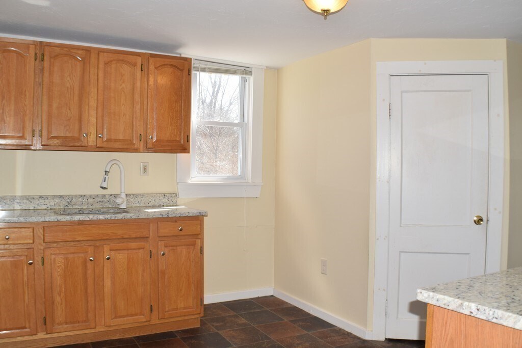 Building Photo - 55 Mendon St