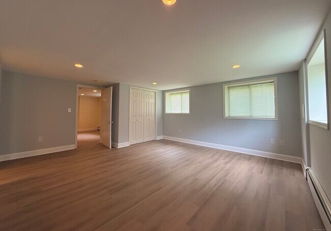 Building Photo - 76 Havemeyer Ln
