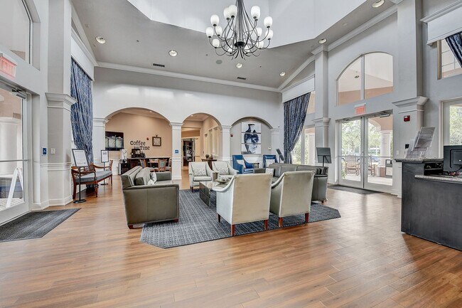 Building Photo - Beautifully Maintained 3-Bedroom, 2-Bathro...