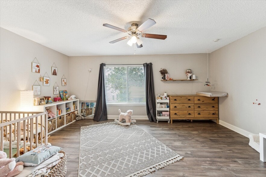 Upstairs bedroom #2 - 13511 Windchase Ct