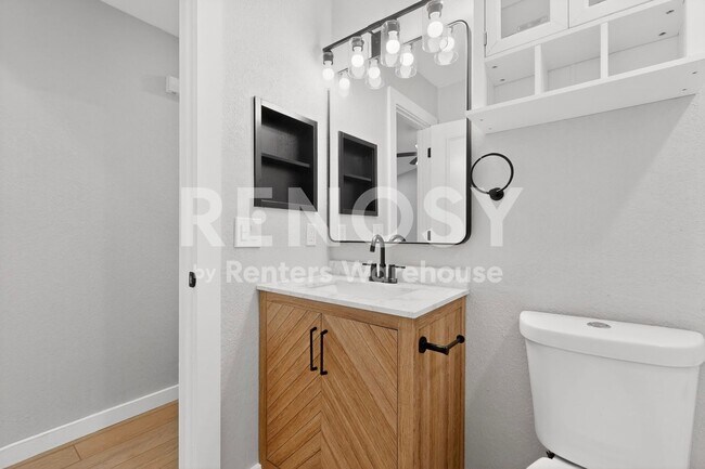 Building Photo - 1408 Seely St