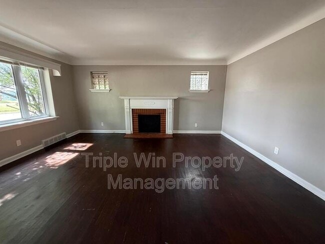 Building Photo - 1629 Redman Rd