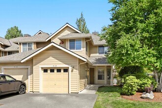 Building Photo - Must-see property that still feels brand new
