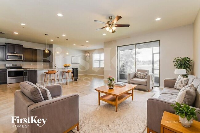 Building Photo - 2758 Red Horse Dr