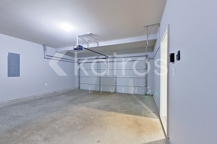 Building Photo - 1142 Freedom Pkwy