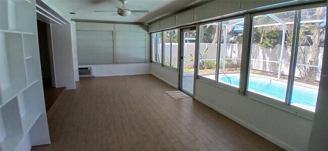 Building Photo - 4397 Harbor Hills Dr