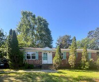 Building Photo - 1570 Marett Blvd