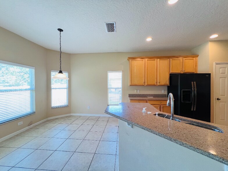 Building Photo - 1356 Crane Crest Way