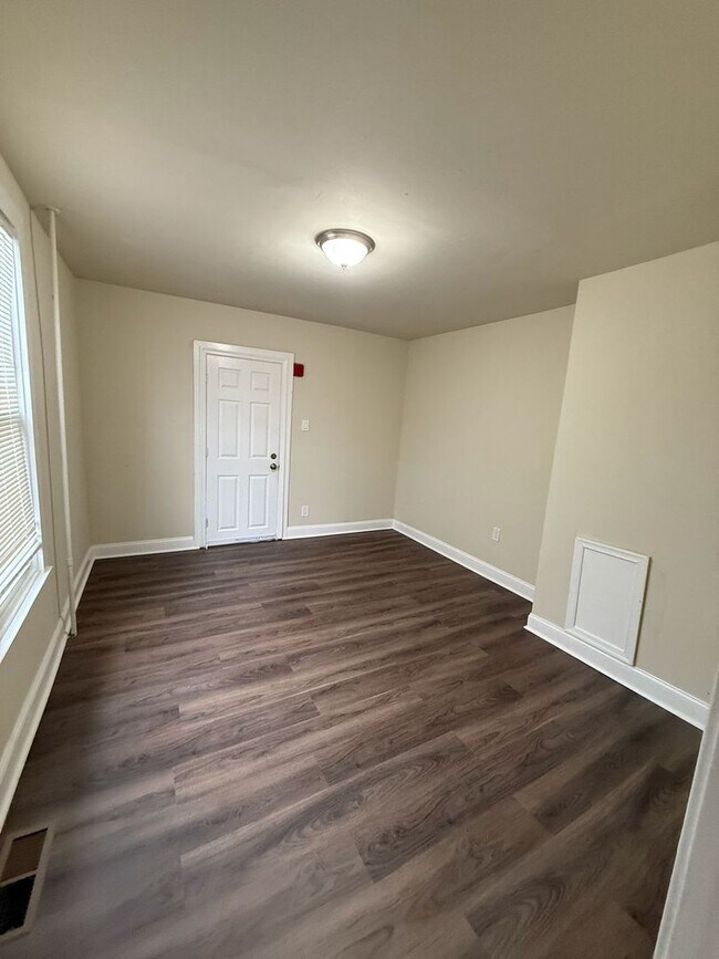 Building Photo - BRAND NEW 1 BED 1 BATH APARTMENT FOR RENT.