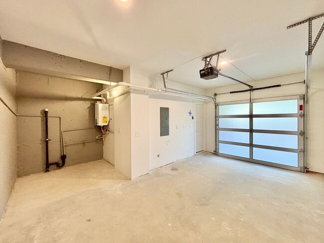 Building Photo - 3816 A 13th Ave W
