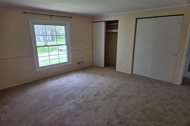 Building Photo - 515 Hobnail Cir