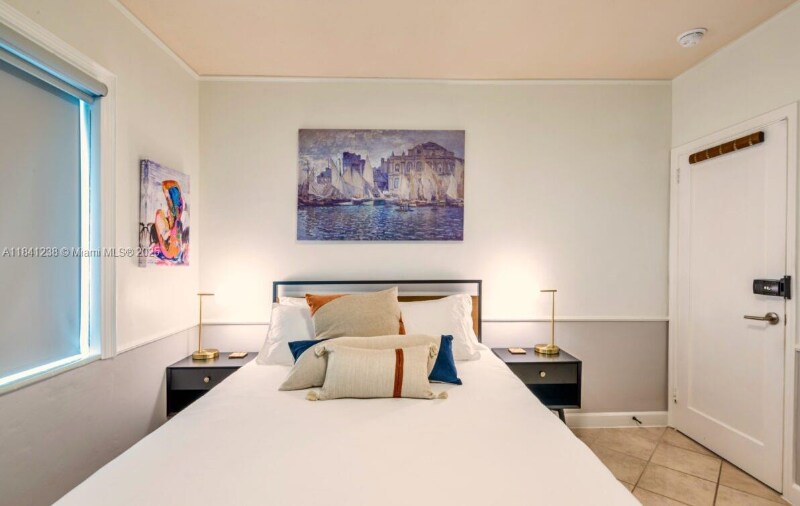 Building Photo - 1745 SW 11th Terrace