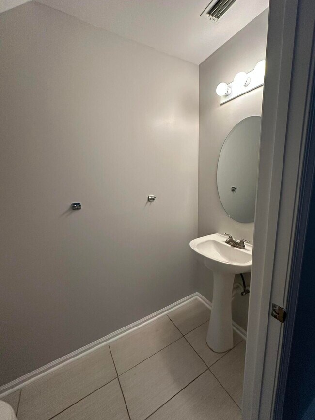 Building Photo - 6856 Mill Brook Pl