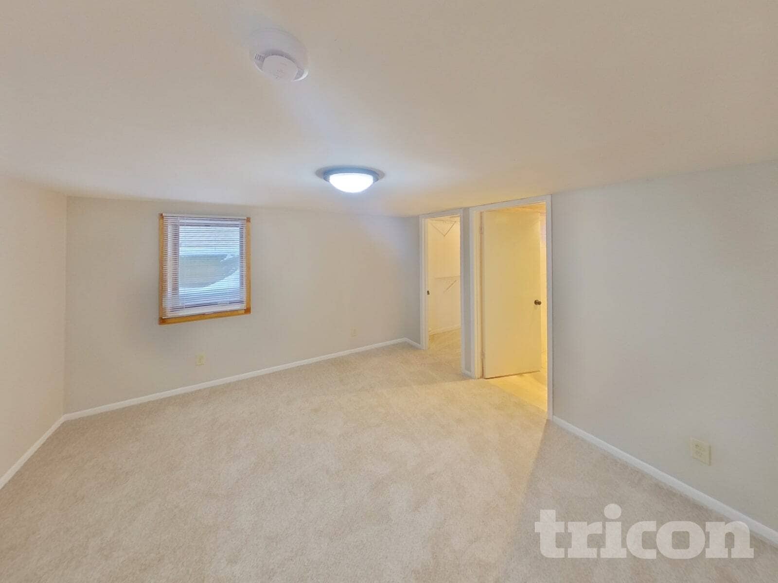 Building Photo - 2605 Eastman Dr