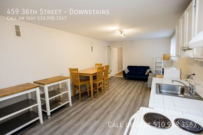 Building Photo - 459 36th St