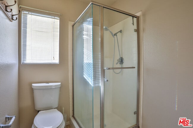 Building Photo - 926 W Philadelphia St