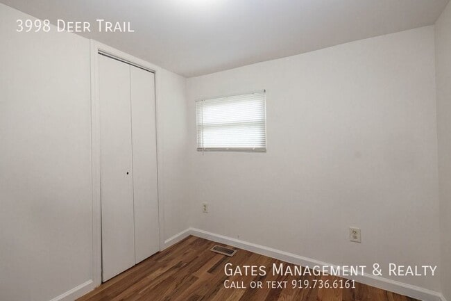 Building Photo - 3998 Deer Trail