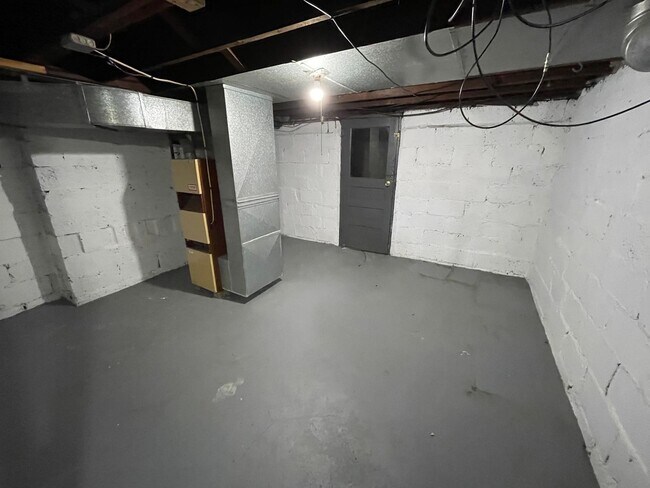 Building Photo - Available August 1, 2026; Lease will end July 27, 2027