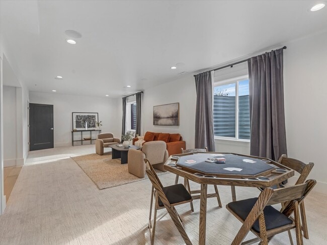 Building Photo - 296 E 230 N