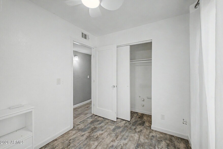 Building Photo - 5209 N 18th Dr