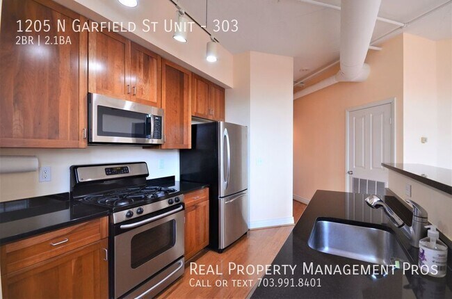 Building Photo - 1205 N Garfield St