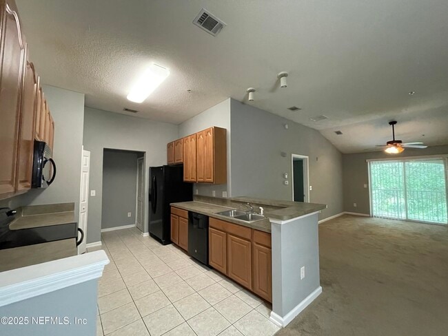 Building Photo - 9400 Underwing Way