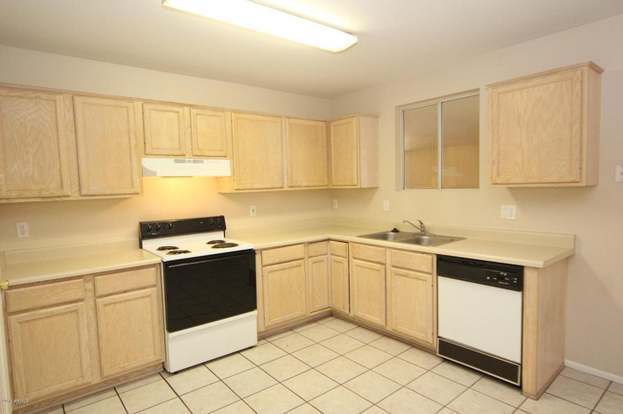 Building Photo - 16202 S Pine St