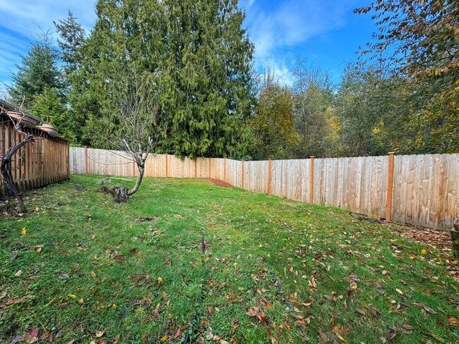 Building Photo - Cozy 3BD/2BTH Lynnwood Rambler for Lease!