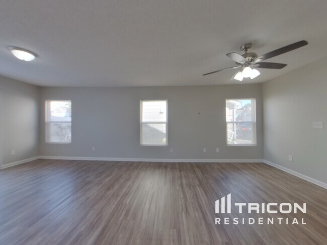 Building Photo - 4421 Stone Mountain Dr