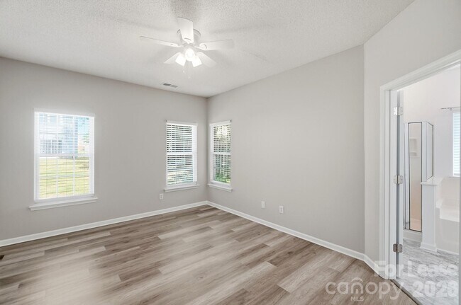Building Photo - 13931 Dingess Rd