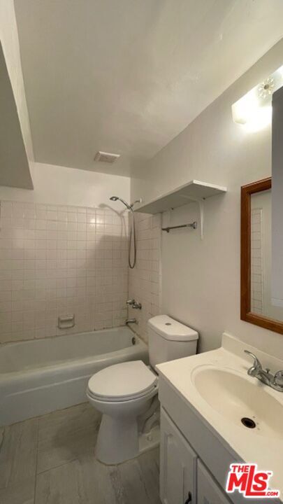 Building Photo - 737 S Oxford Ave