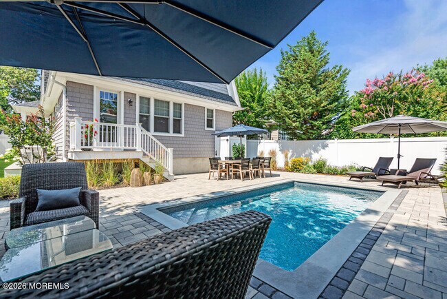 Building Photo - 44 Cowart Ave