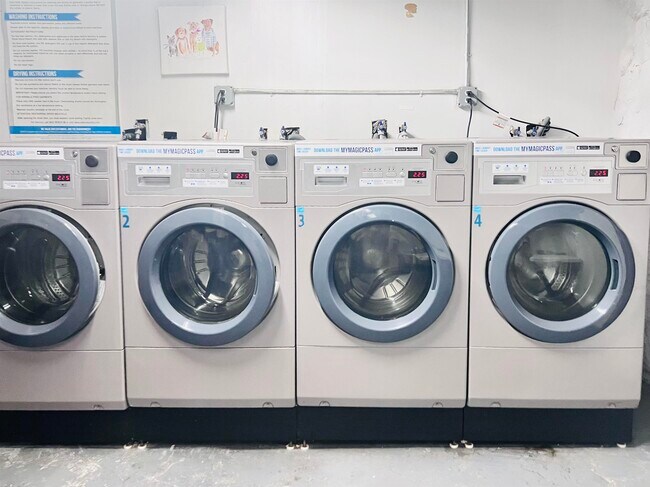 Building Photo - 277 HARRISON Ave