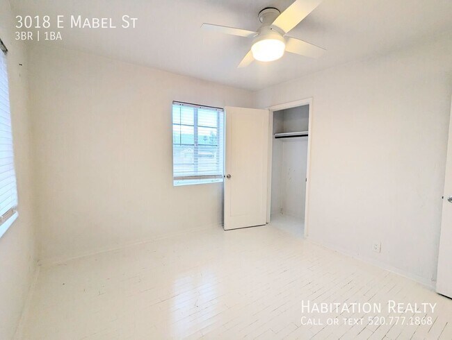 Building Photo - 3018 E Mabel St