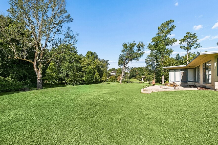 Building Photo - 1322 Knollwood Dr