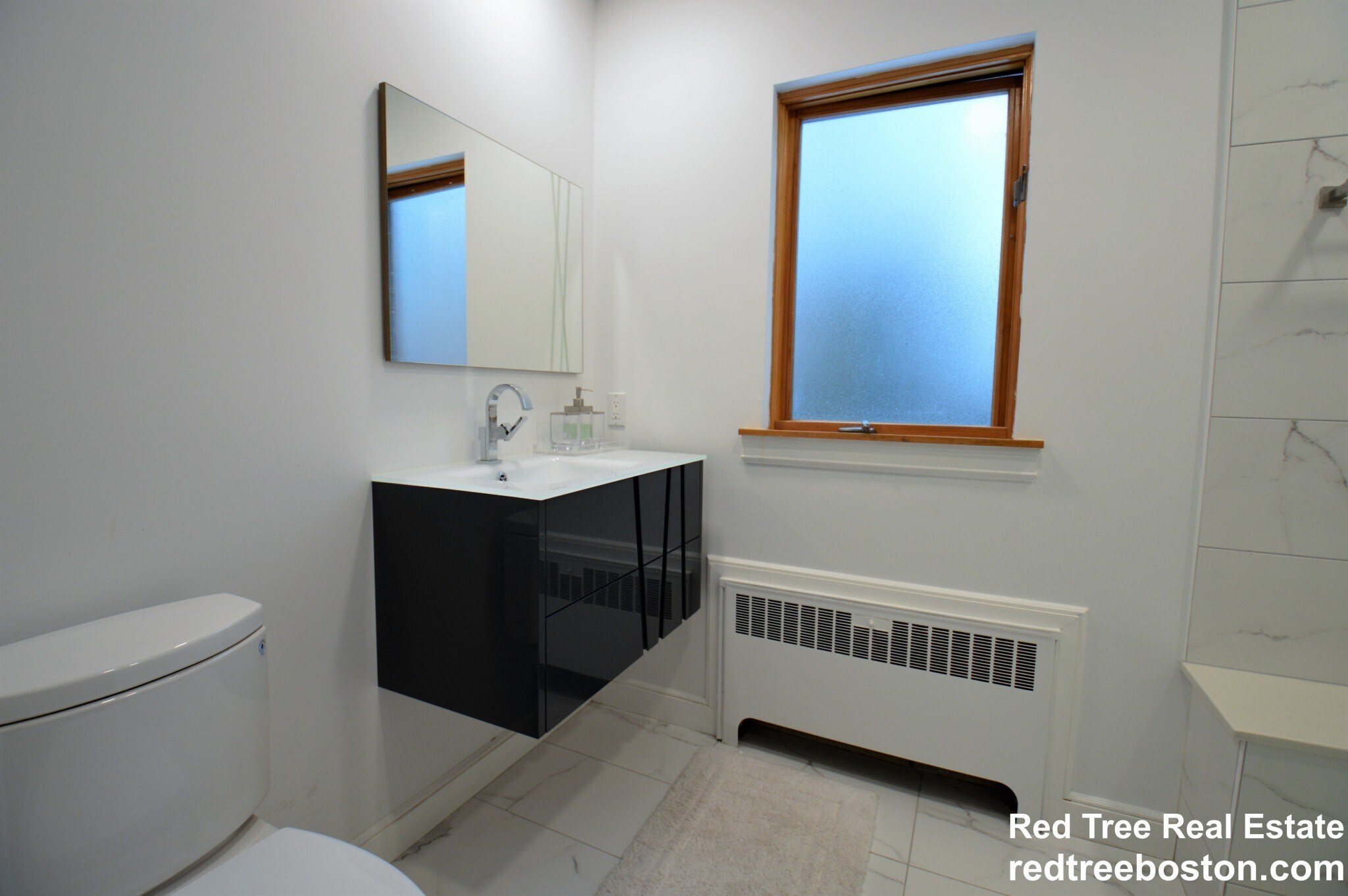 Building Photo - 75 Somerset Rd