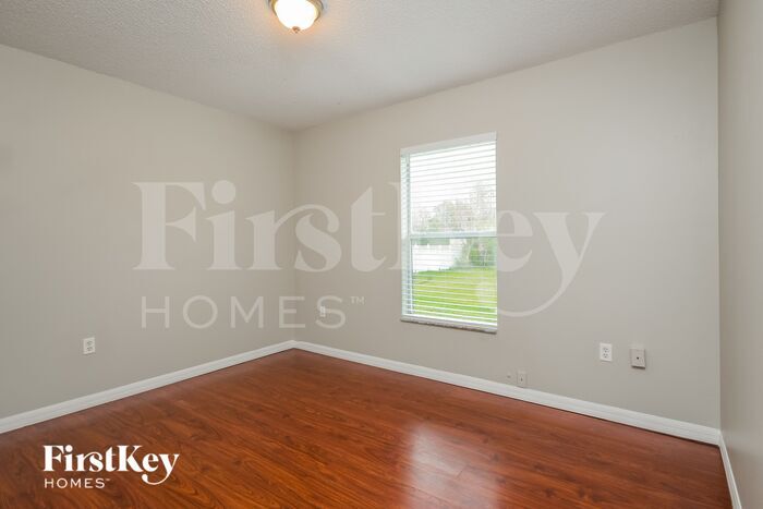 Building Photo - 2421 Regent Way