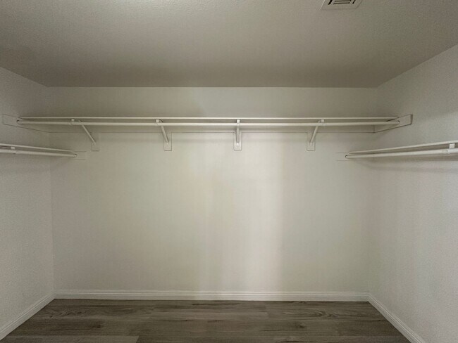 Building Photo - ARBOR GATE 2 AMD