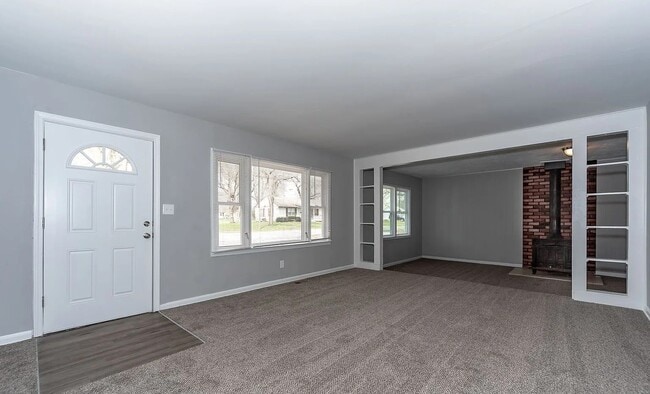 Building Photo - 13119 Fuller Ave