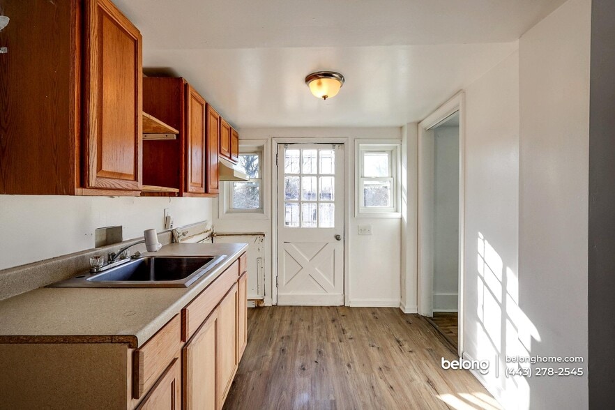 Building Photo - 6120 Otis St