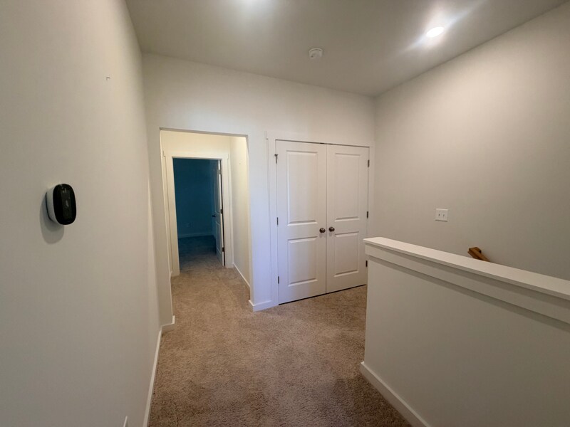 Building Photo - 2323 Discovery Loop