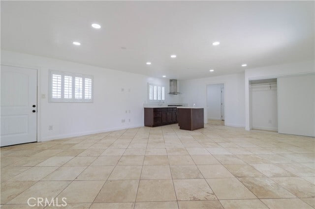 Building Photo - 10249 Jurupa Rd