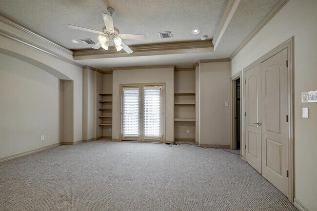 Building Photo - 5701 Kiam St