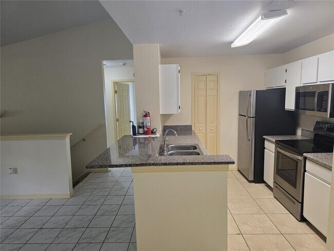 Building Photo - 7428 Vista Way