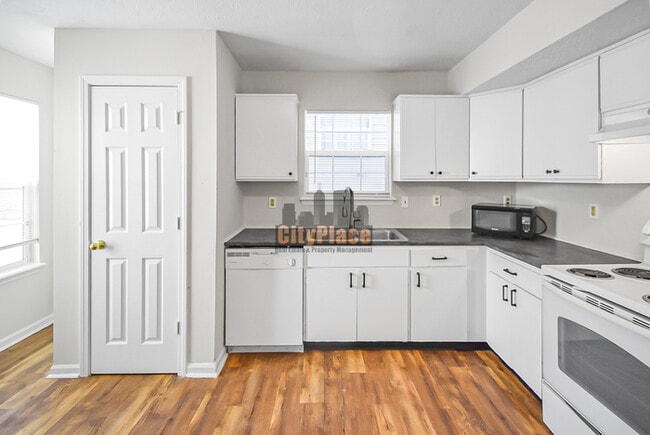 Building Photo - 3469 N Illinois St