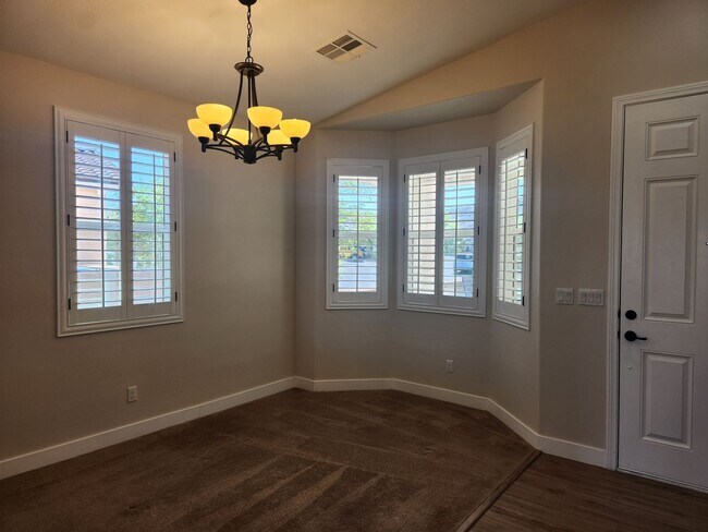 Building Photo - Lovely Home in Billbray Ranch